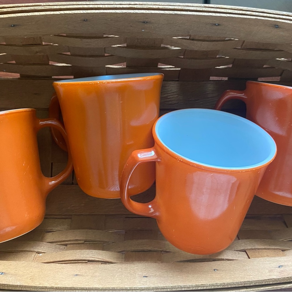 Pyrex Orange and Blue Dining Mugs Set